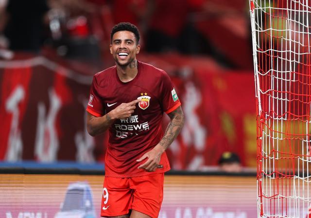 【中超】古斯塔沃戴帽 海港5比0海牛豪取13连胜