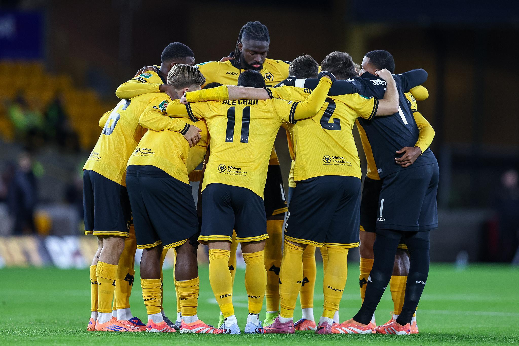 五到十二：财务管理不善如何将狼队置于危险境地