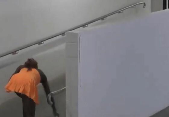 九游中国站-怒摔球拍被拍下！高芙不满澳网直播：我们一点隐私都没有了